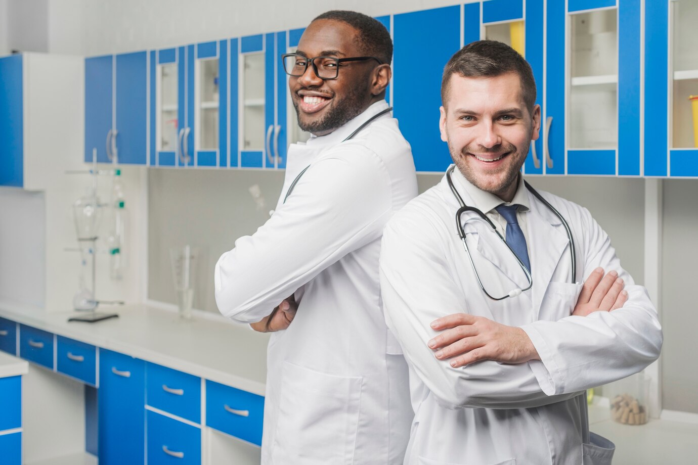 Contribuição da contabilidade para médicos e dentistas - Meu Contador Online